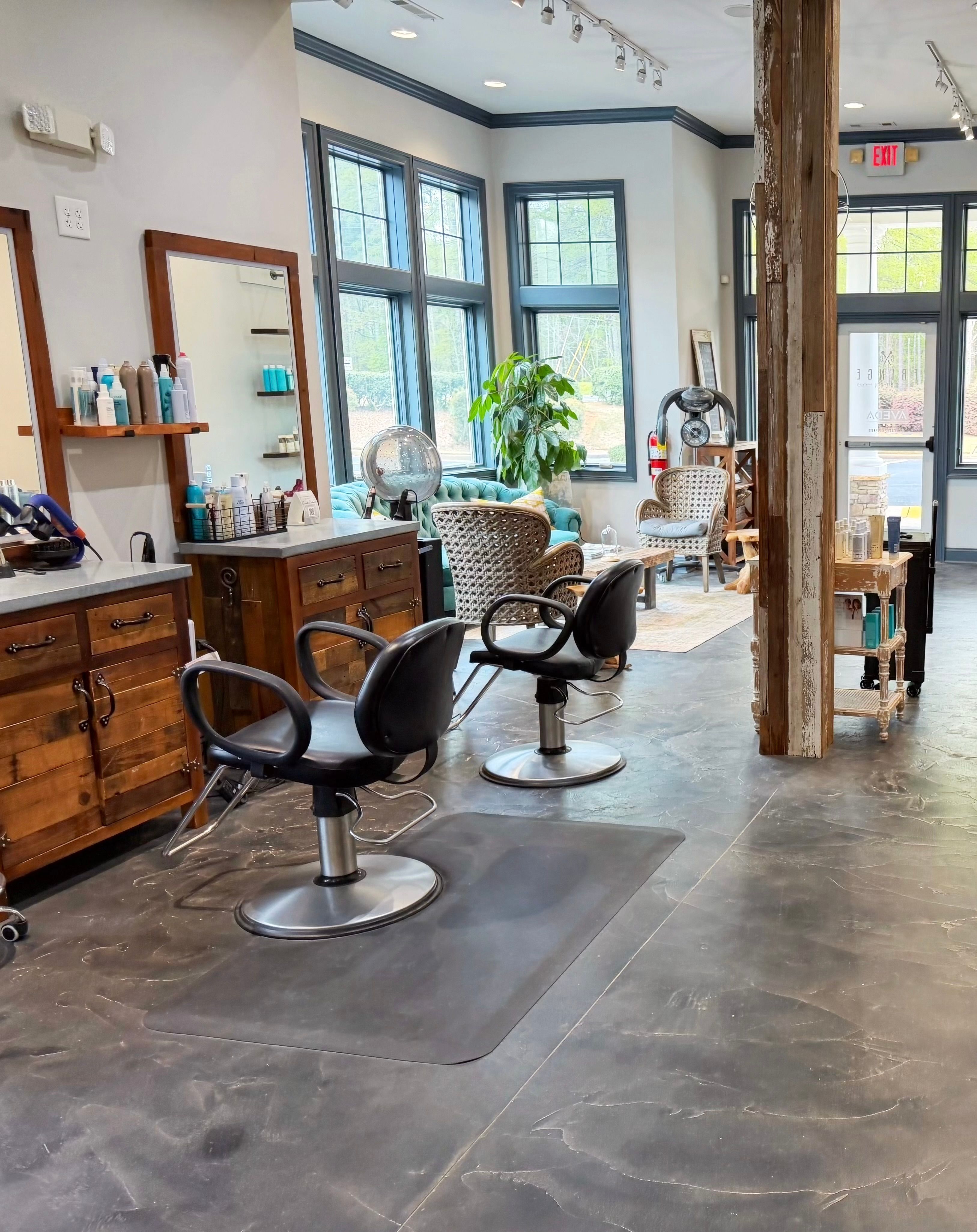 Cheri King — Salon Decor ONESHOT Hair Awards entry