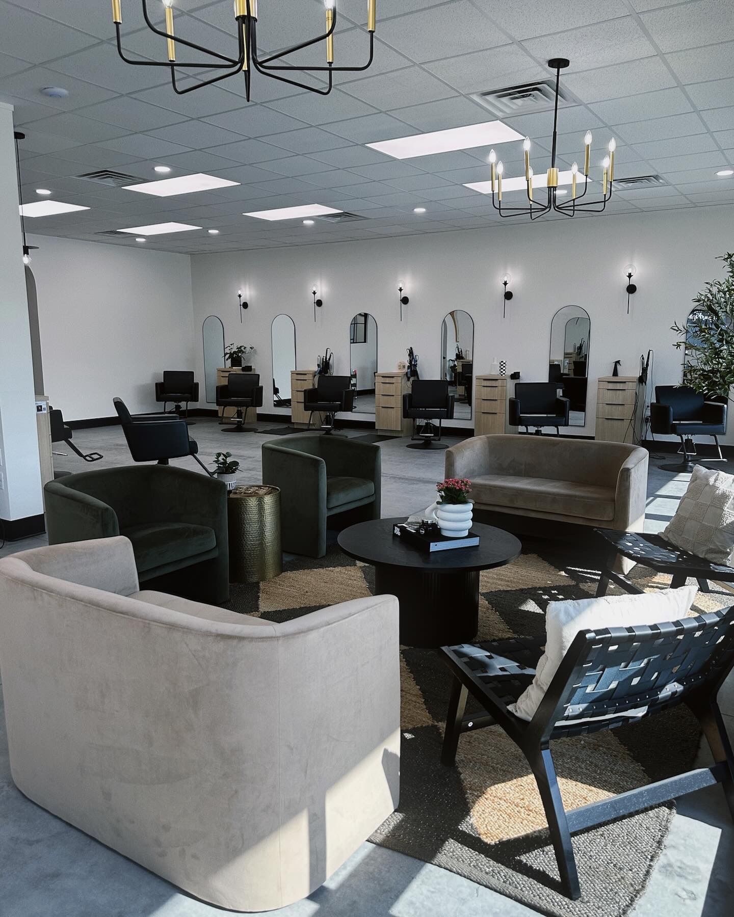 Meghann Zarrillo — Salon Decor ONESHOT Hair Awards entry