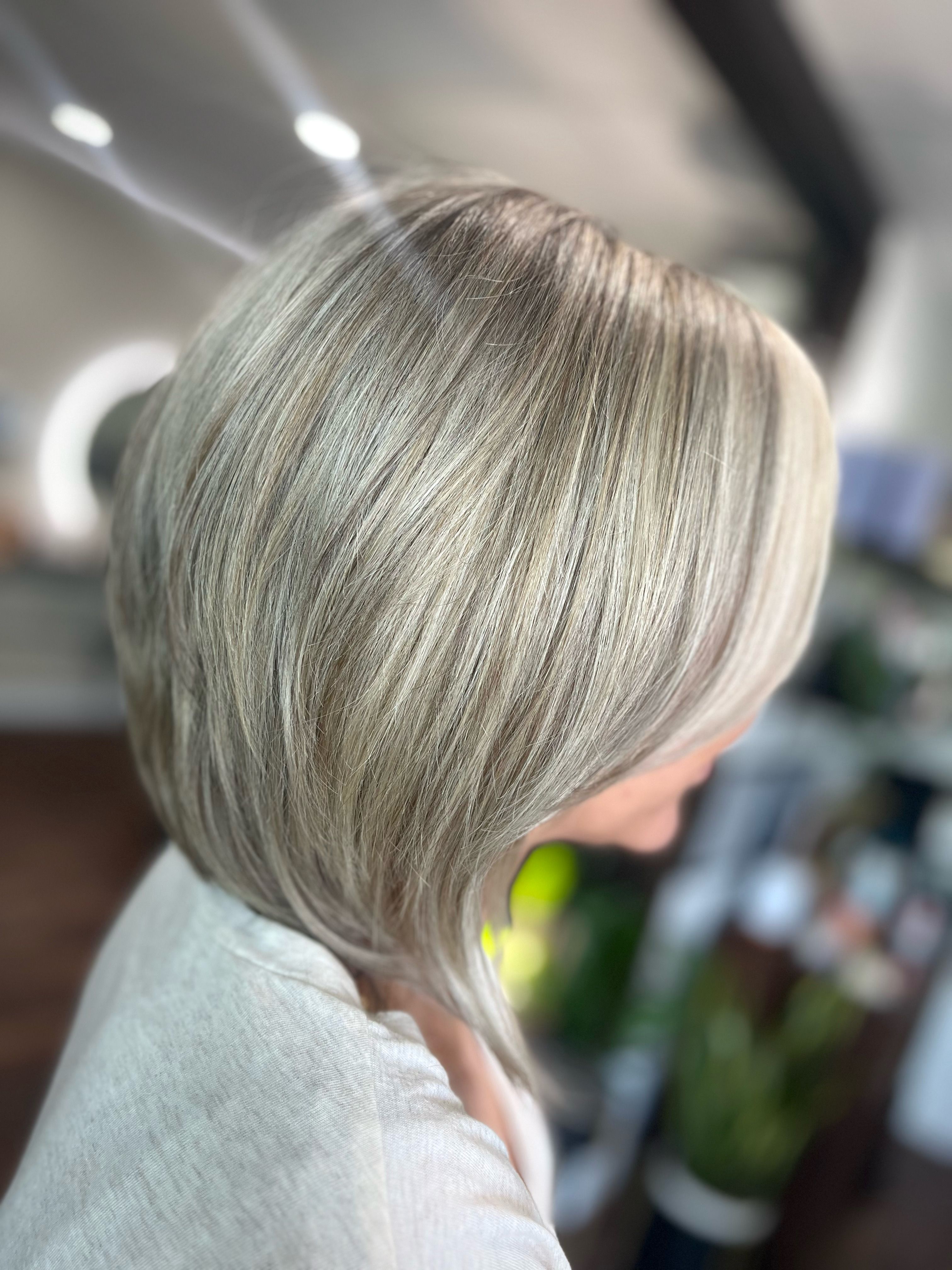 Olivia Timm — Blondes ONESHOT Hair Awards entry