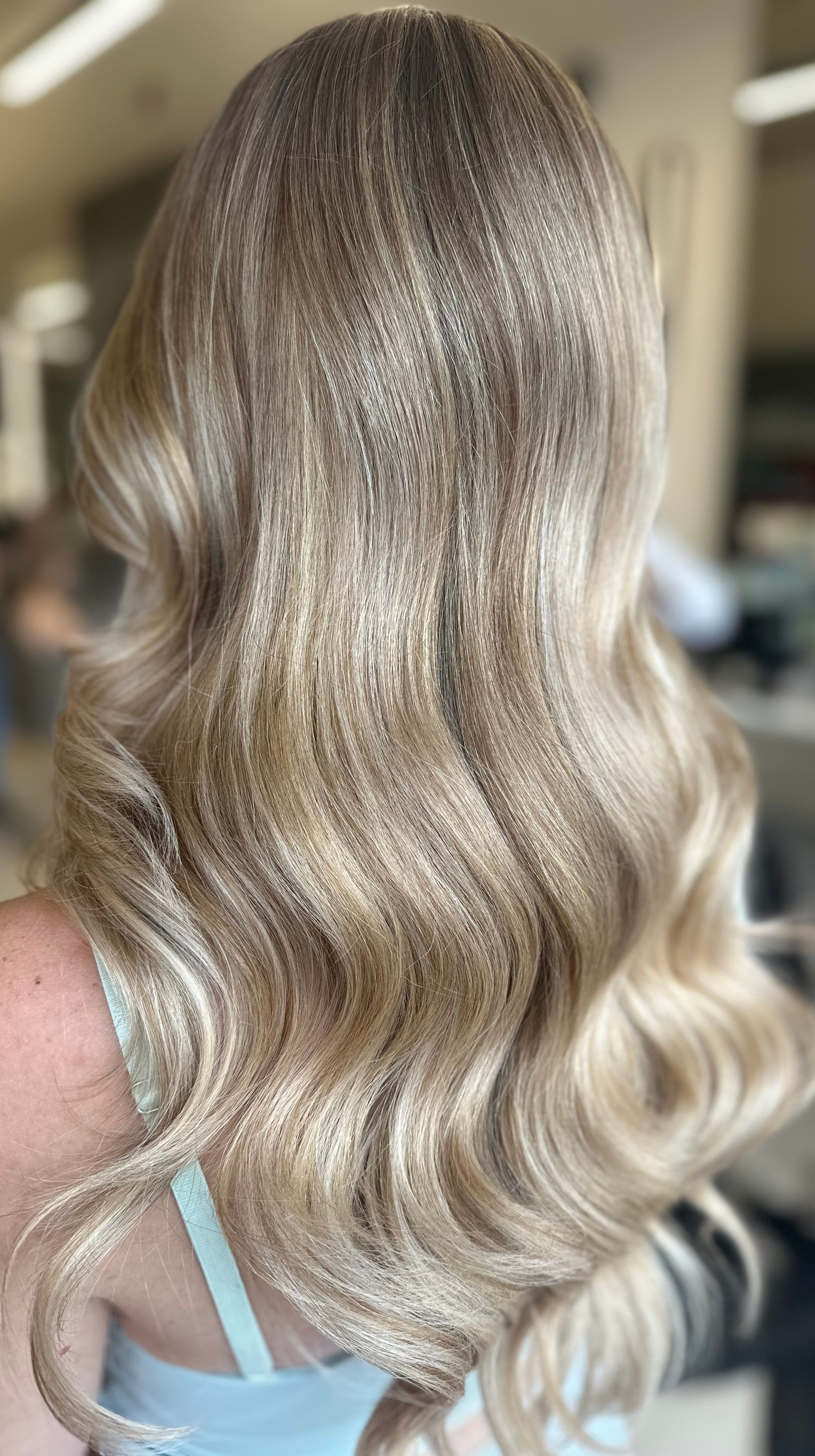 Tania Di Mora — Warm Balayage ONESHOT Hair Awards entry