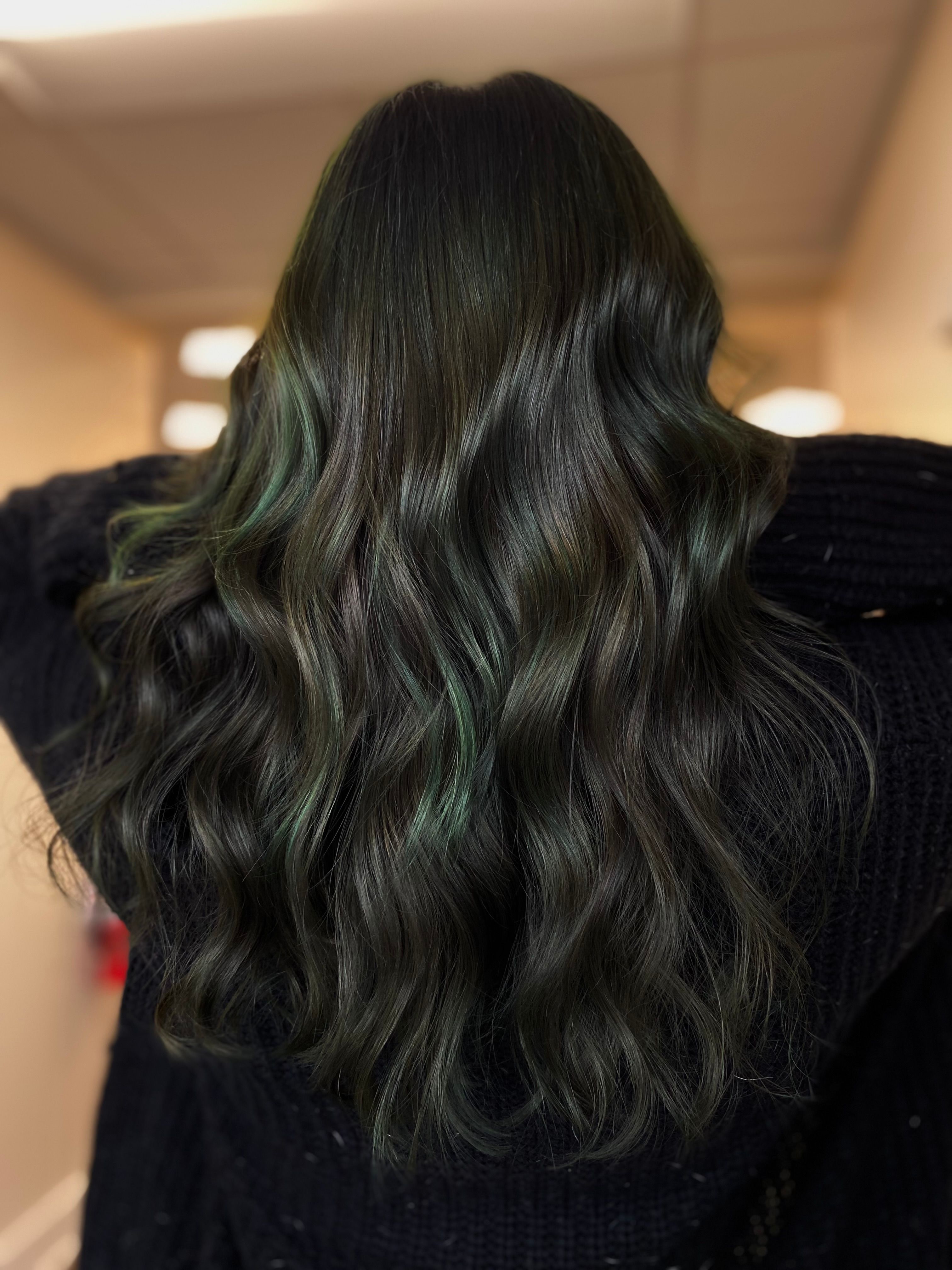Sam Mengel — Creative Color ONESHOT Hair Awards entry