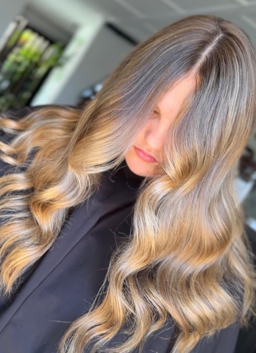 Irene Lucas — Blondes ONESHOT Hair Awards entry