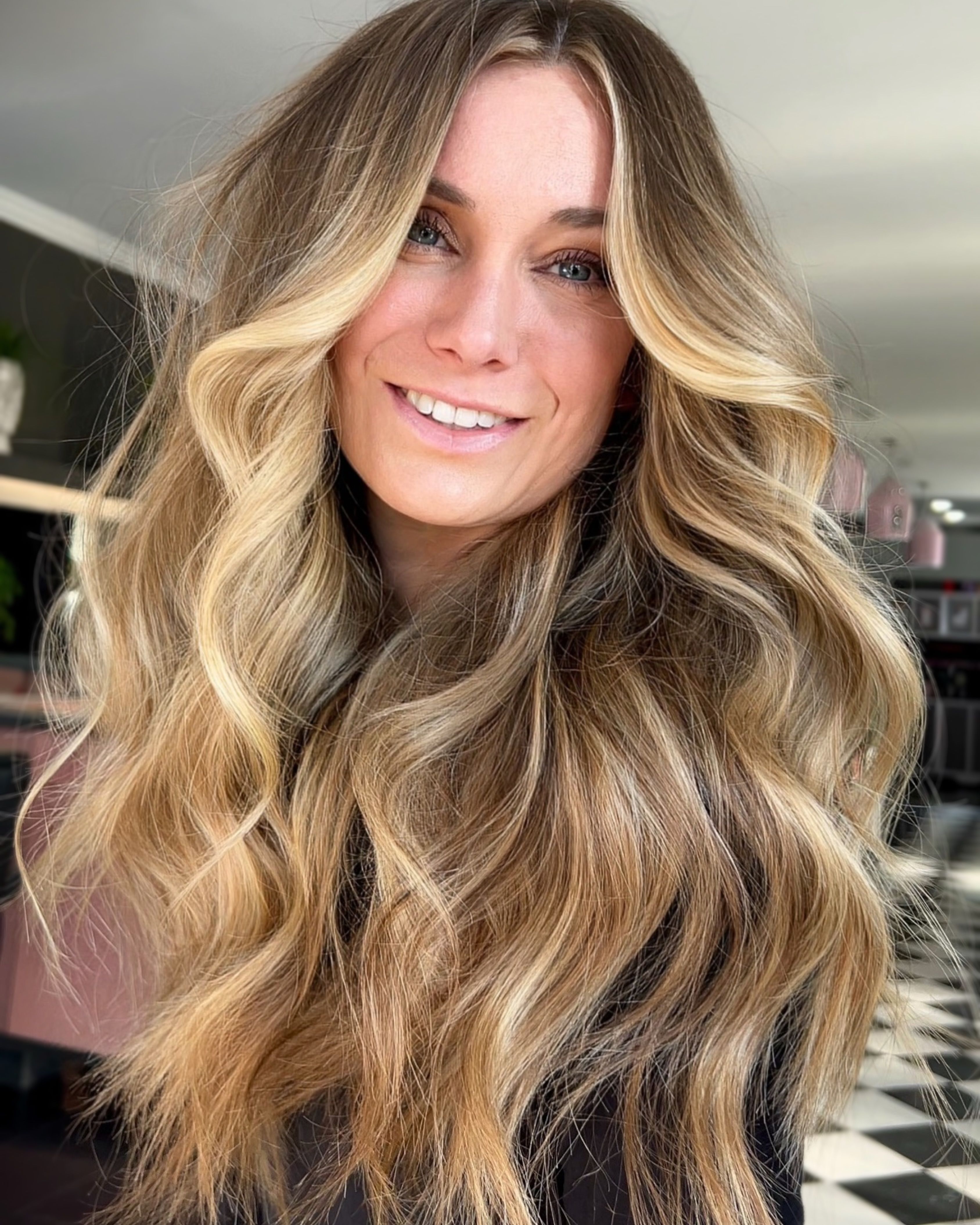 Jonny Wright — Blondes ONESHOT Hair Awards entry