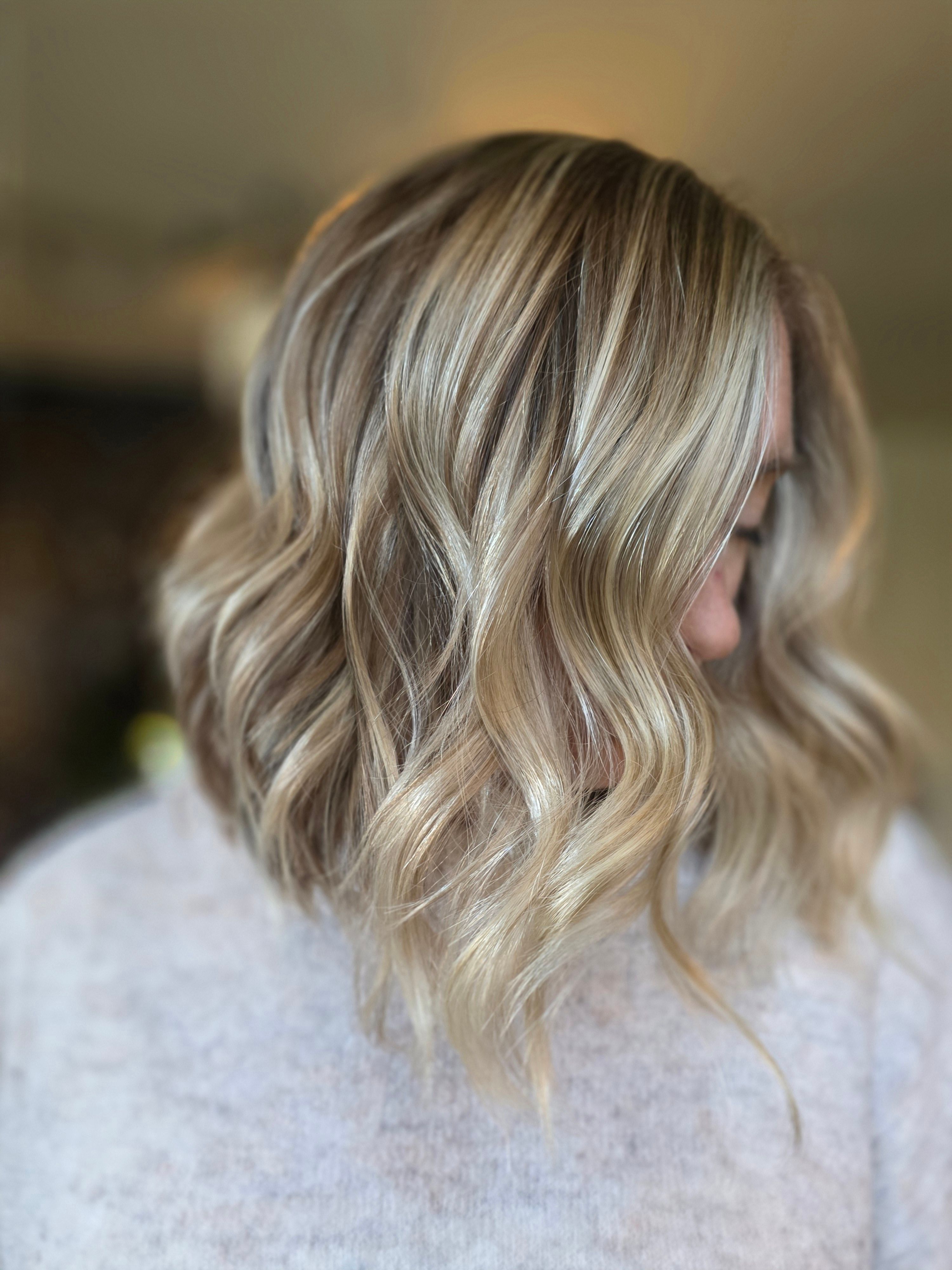 Katie Zeno — Blondes ONESHOT Hair Awards entry
