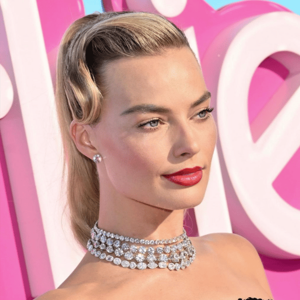 margot robbie barbie premier hair