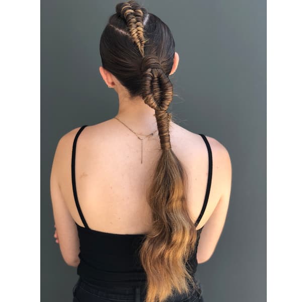 amika facebook live cobra, figure 8 and staircase braid