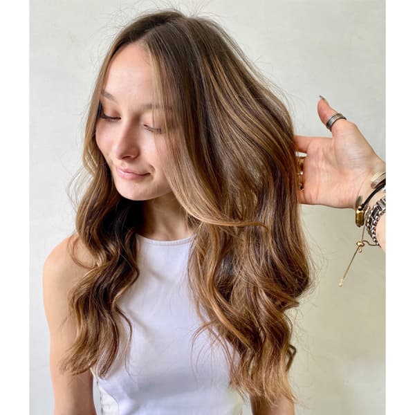 Larisa_Love_Joico_FB_Live_Flashlight_3